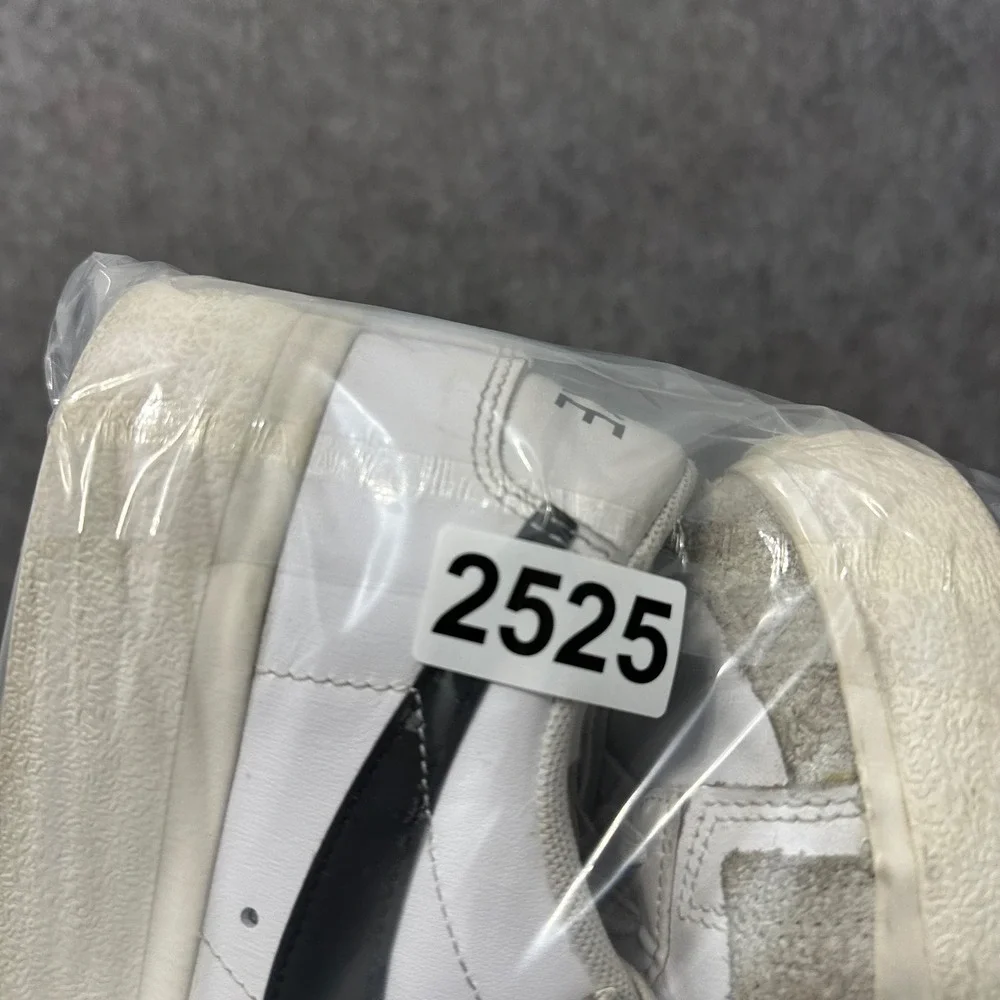 Nike Blazer Low Platform Womens‎ Sz 8 Sneakers White Black DJ0292-101